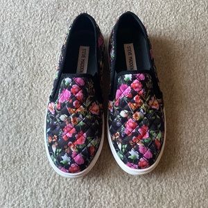 Steve Madden flats Womens 6